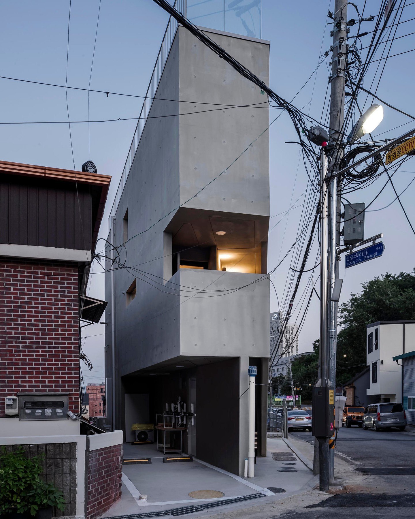 تصاویر| خانهای با برشهای عمودی، شاهکار معماران در شرق سئول تصاویر| خانهای با برشهای عمودی، شاهکار معماران در شرق سئول