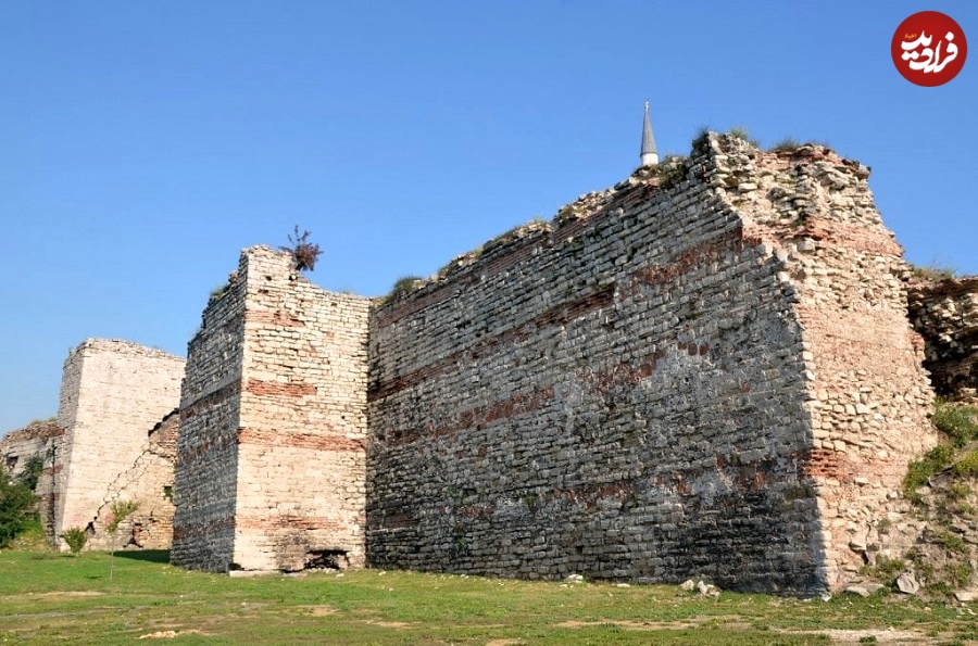 Walls-of-Constantinople-1024x678