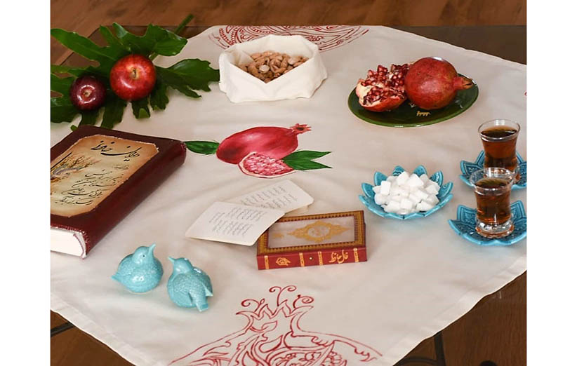 yalda-night-table