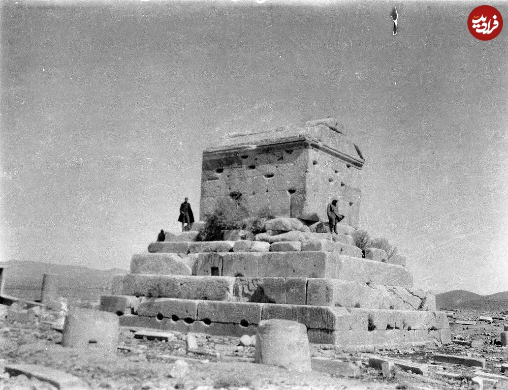 tarikhvanashriat_1723054425_3429551546663529283_11zon