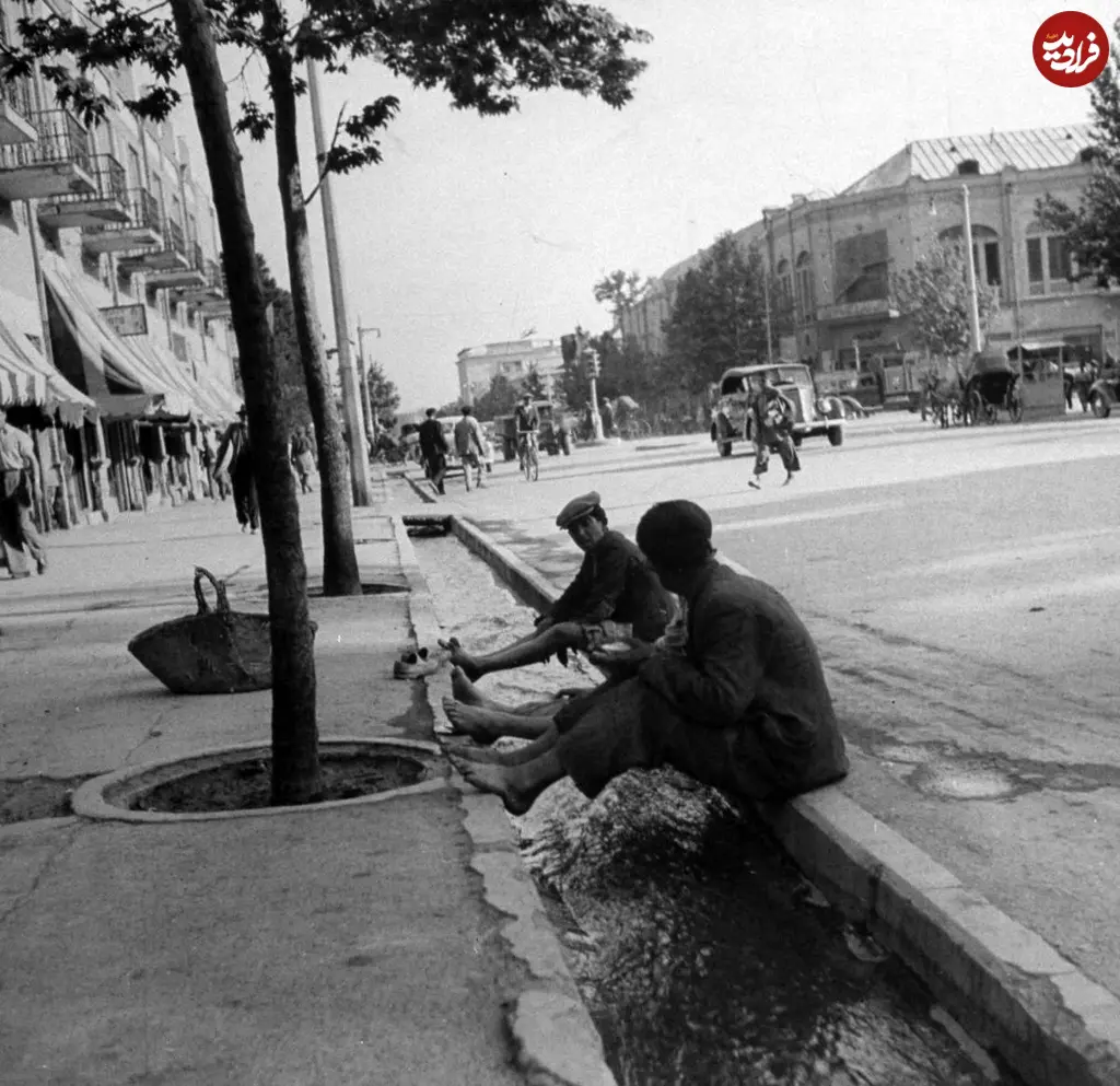 مردان پابرهنه 1324