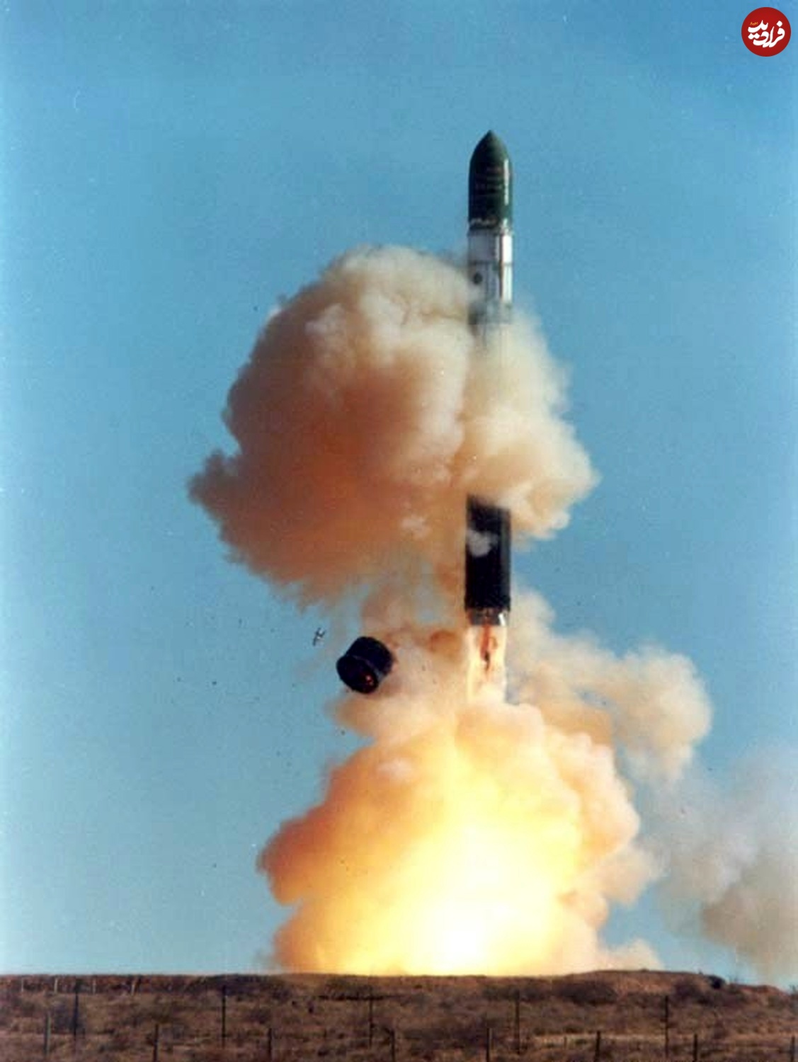 Dnepr_rocket_lift-off_1