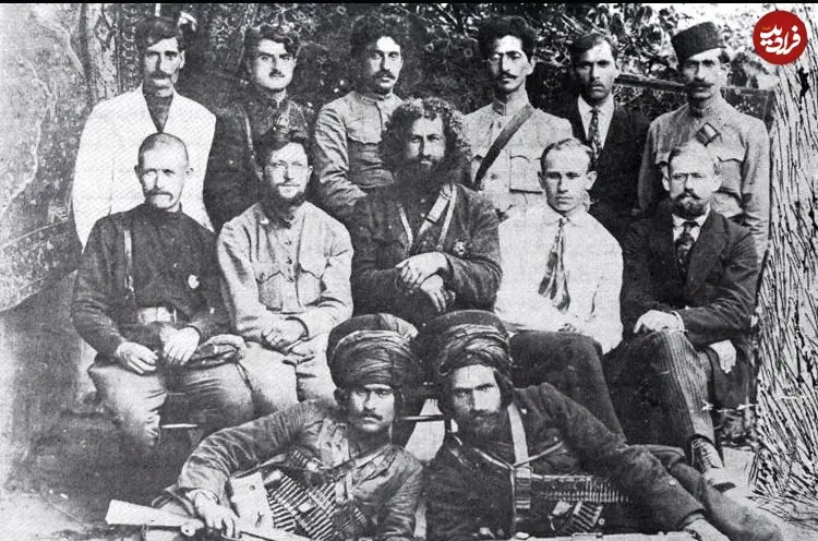 عکس| سفر در زمان؛ «میرزا کوچک خان و یارانش» پس از انجام اولین دور مذاکره با هیئت روسی