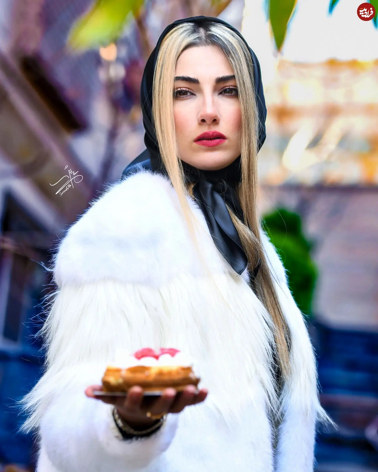 mahyadehghani70_1705220443_3279949263004649758_1573285126