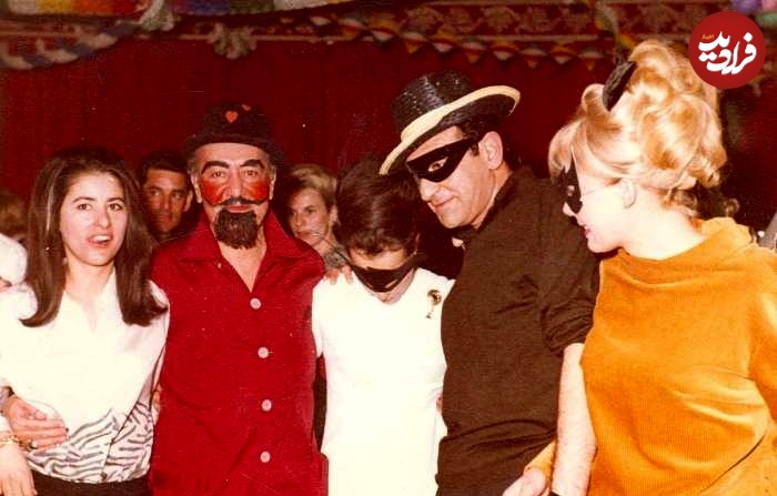 عکس| سفر در زمان؛ «اردشیر زاهدی» در جشن بالماسکه؛ دهه 50 عکس| سفر در زمان؛ «اردشیر زاهدی» در جشن بالماسکه؛ دهه 50