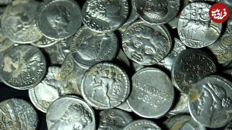 Detail-of-hoard-coins