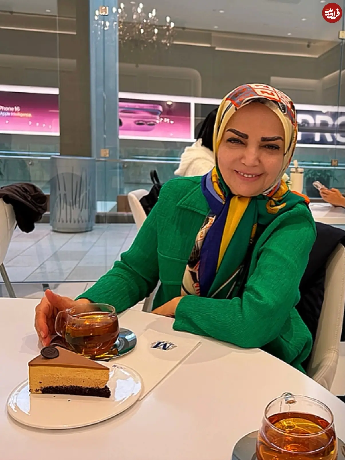 elaheh_rezaee_1758279477_3725040704599929126_1564994728