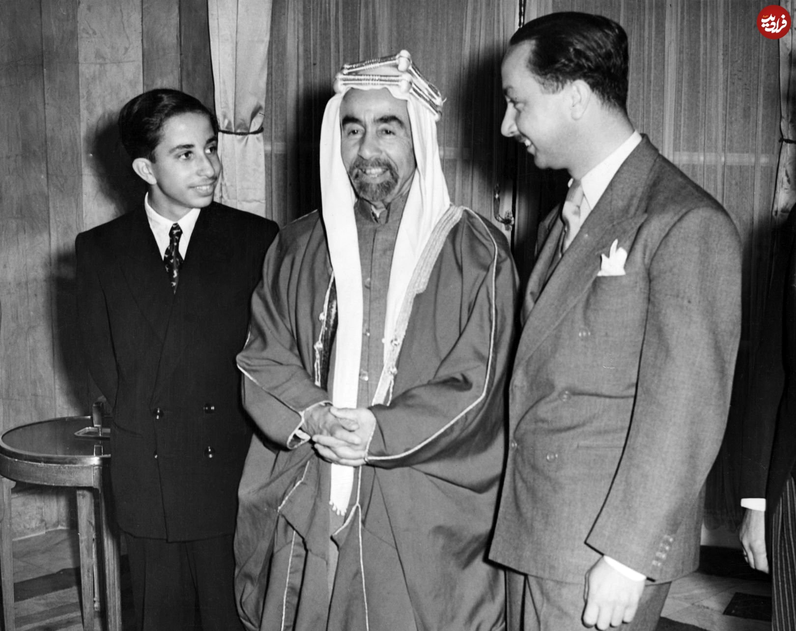 عکس| سفر در زمان؛ «عبدالله اول» پادشاه اردن به همراه برادرزاده‌اش «ملک فیصل» آخرین پادشاه عراق؛ سال 1328