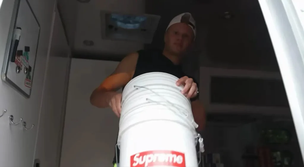 23