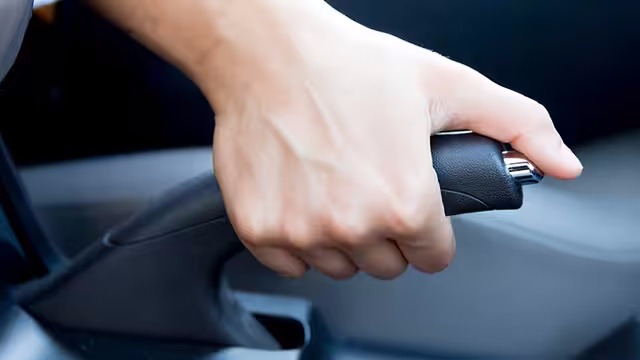 in-article-image_how-to-safely-stop-your-car-if-your-brakes-fail_2_11zon
