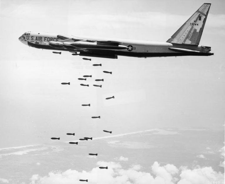 B-52-Bomber-2-767x626