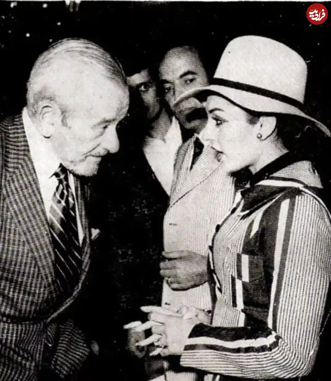 photogoogoosh_1719476142_3399534736366413403_47171307983_11zon