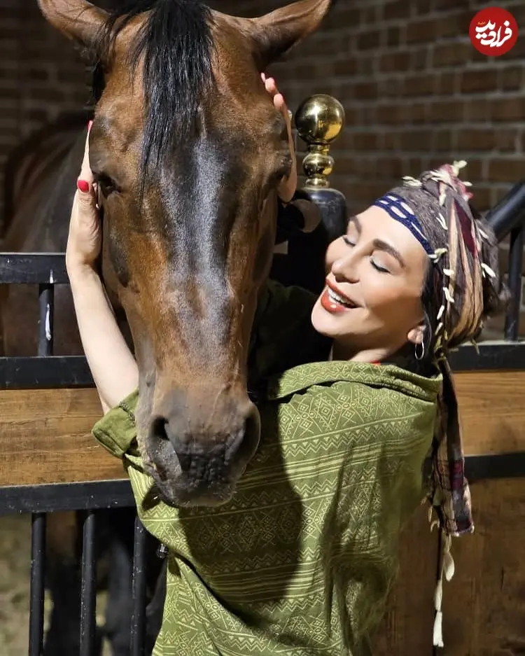 bayegan_afsaneh_1745326060_3616379562027455458_11347016042