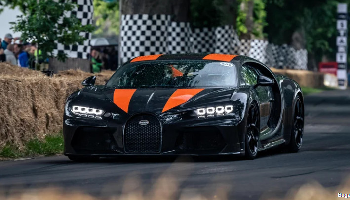 2019-Bugatti-Chiron-Super-Sport-300