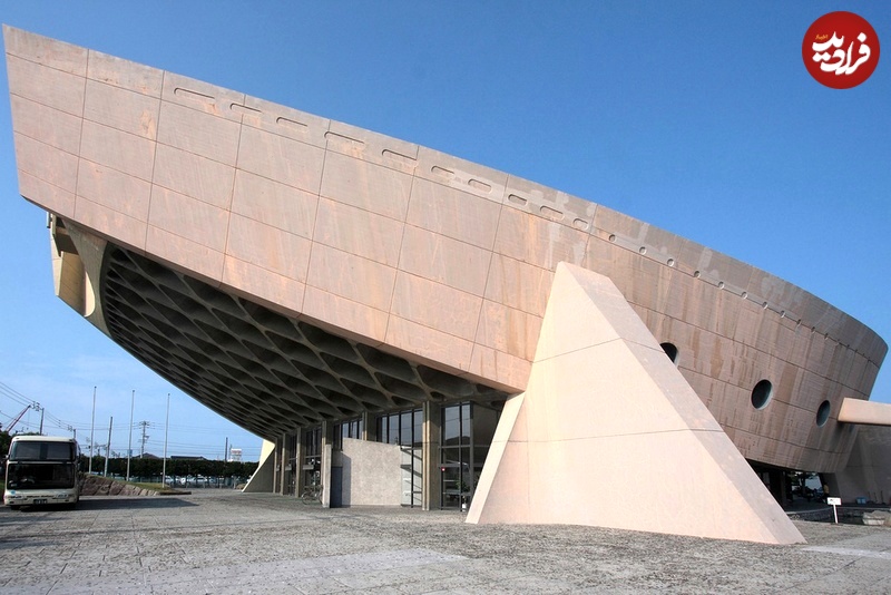 A474-15-PROJECTS-BY-KENZO-TANGE-KAGWA-GYMNASIUM-IMAGE-1