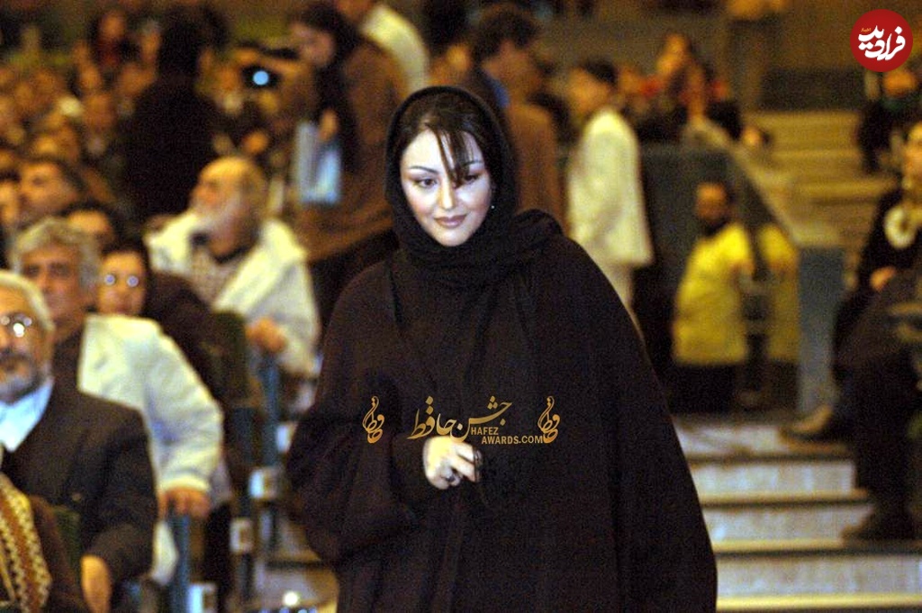 Shaghayegh-Farahani-6th-Hafez-Awards-2002