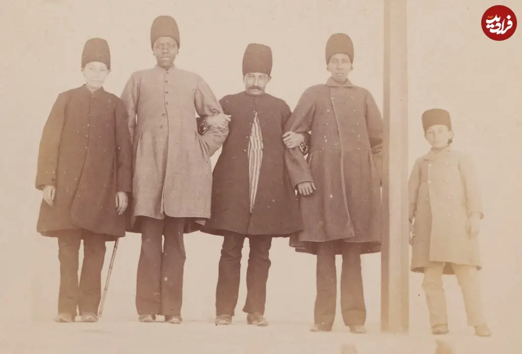 میرزا ابوالقاسم در میان خواجگان