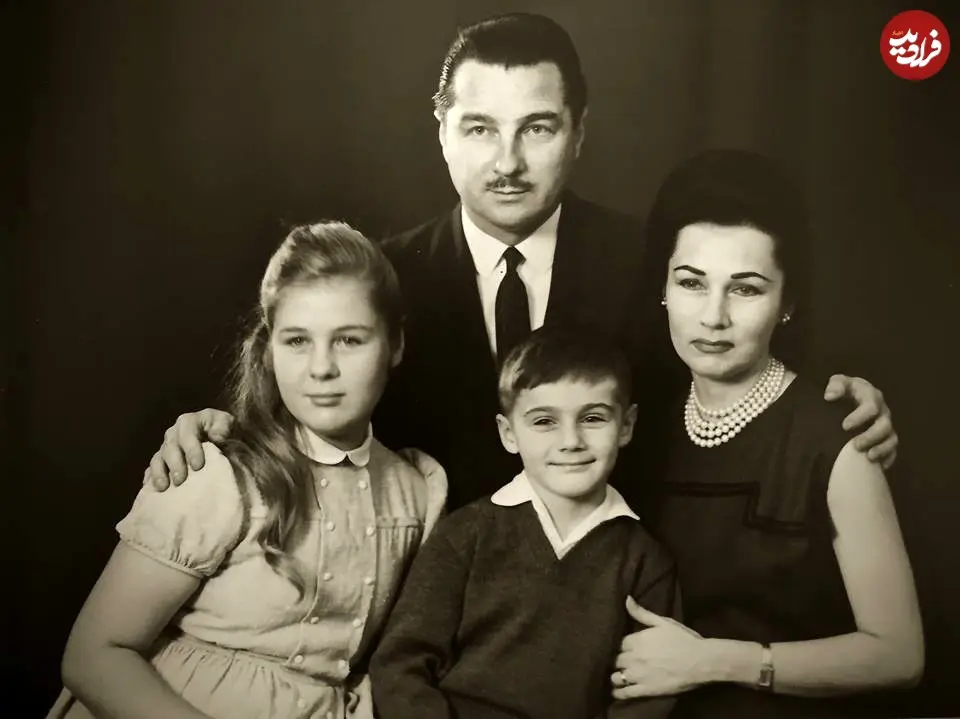 عکس| سفر در زمان؛ «فوزیه» در کنار همسر دوم و پسر و دخترش؛ اوایل دهه 40