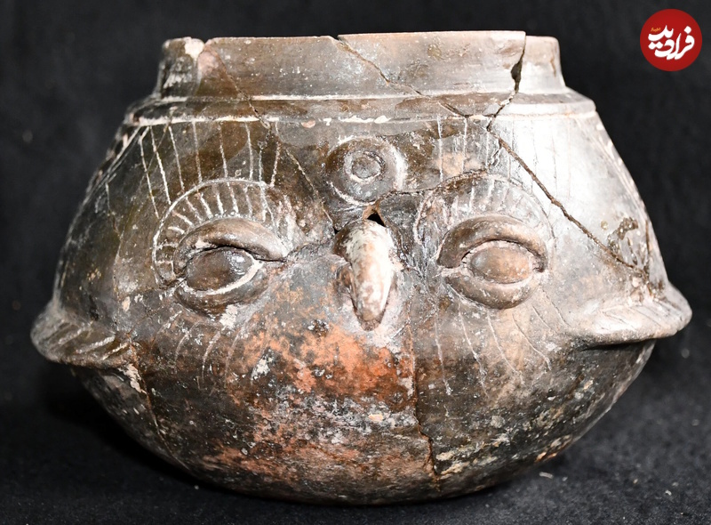 Owl-vessel