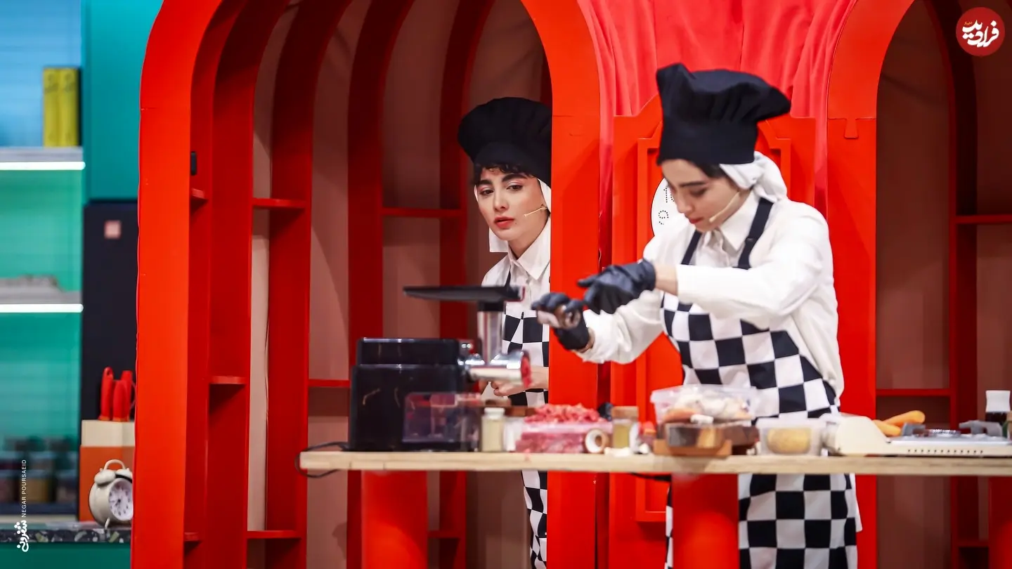 soniyahoseiniofficial_1764695725_3778864089146360820_72133876903