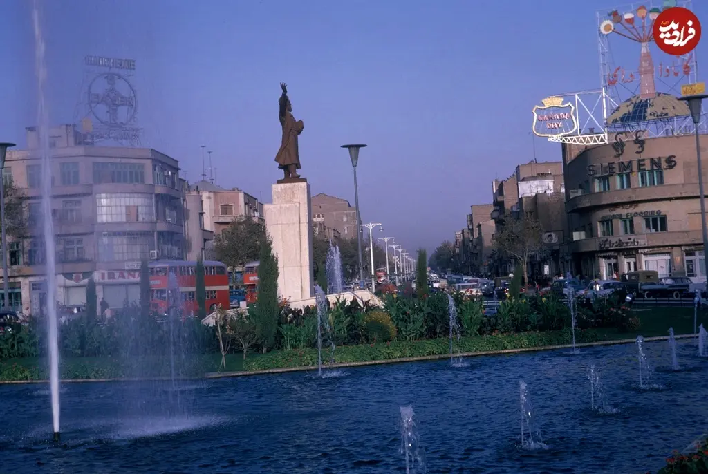 مجسمه قدیمی فردوسی 40