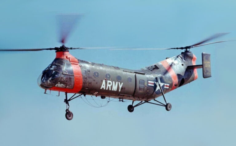 Boeing-Vertiol-CH-21-Shawnee-Flying-Bananaی-768x476