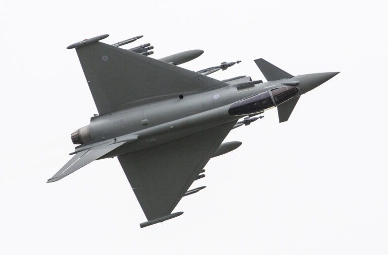 Eurofighter-Typhoon-1-768x506
