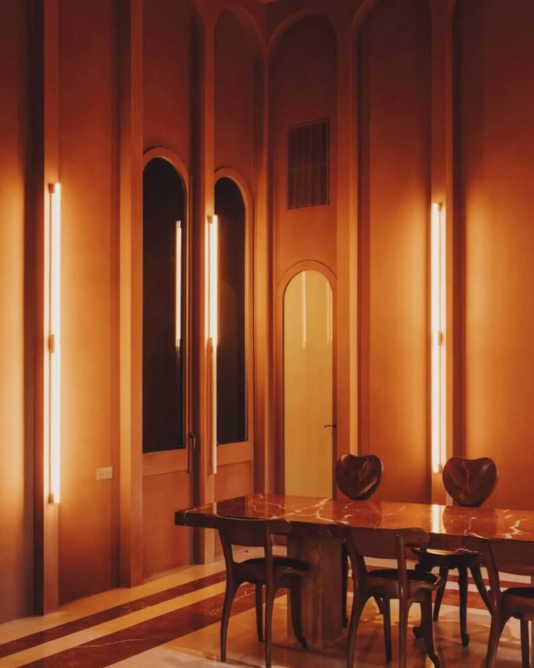 100