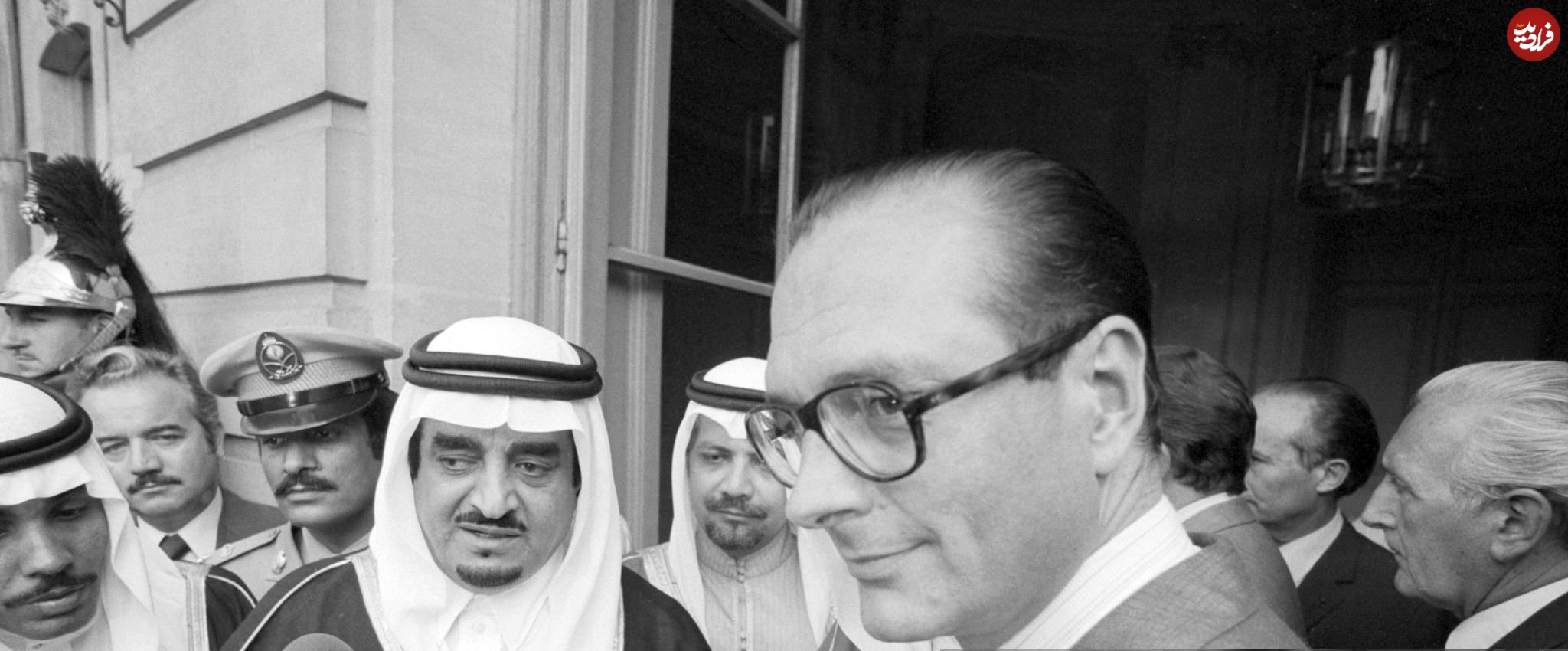 عکس| سفر در زمان؛ «ملک فهد» پادشاه عربستان در جریان یک سفر رسمی به پاریس؛ سال 1354 عکس| سفر در زمان؛ «ملک فهد» پادشاه عربستان در جریان یک سفر رسمی به پاریس؛ سال 1354