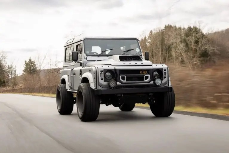 ls3-swapped-91-land-rover-defender-costs-more-than-a-cybertruck-and-mad-max-would-approve_8-767x512_10_11zon