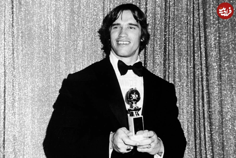 arnold-schwarzenegger-winning-his-first-golden-globe-for-v0-itacsfry9emc1_11zon