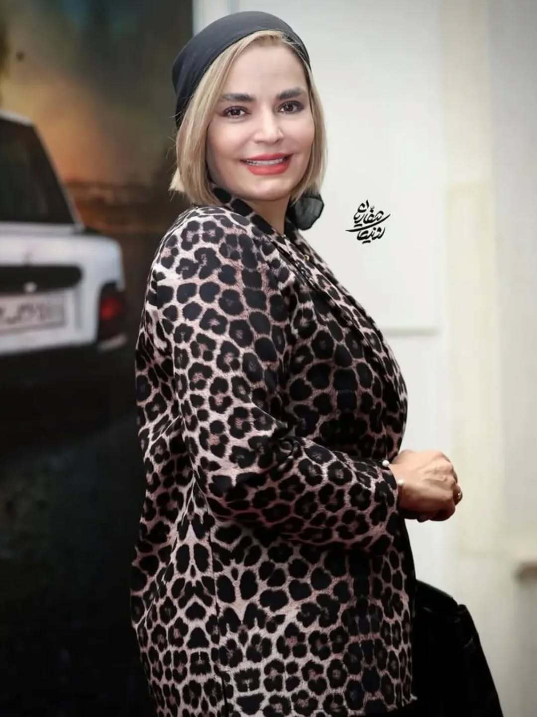 53