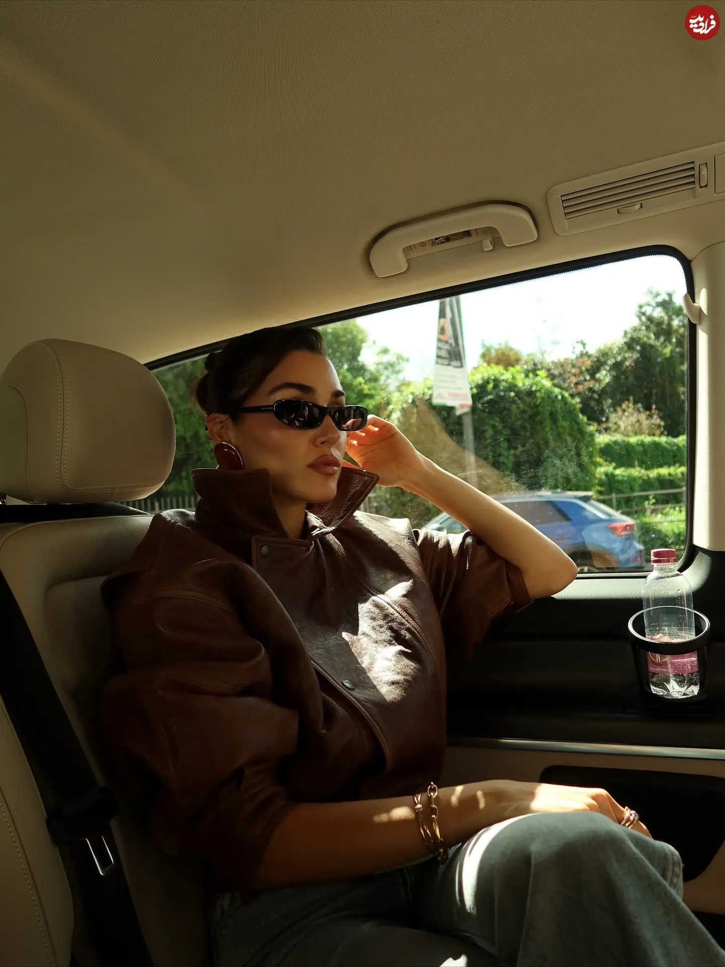 handemiyy_1762103346_3757117639387621068_253160049