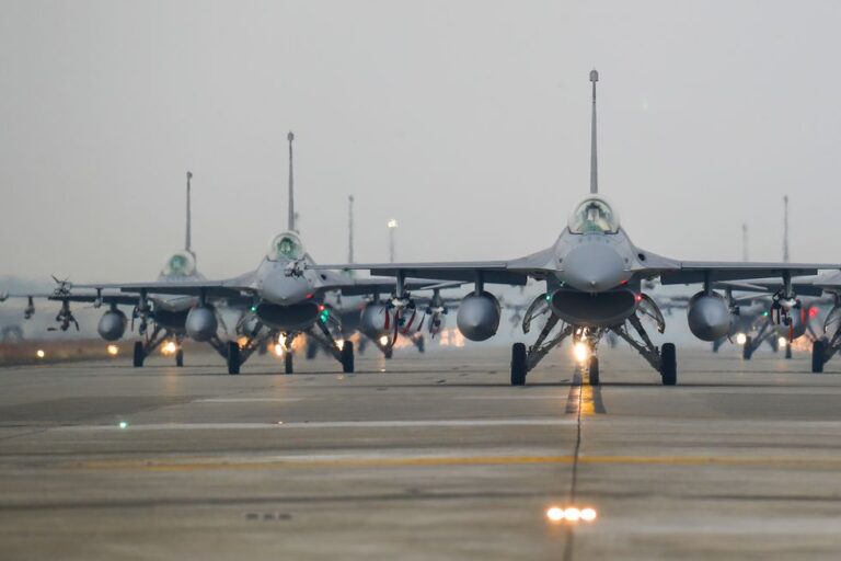 jet-fighters-taxis-on-the-runway-for-an-emergency-takeoff-news-photo-1695767831-768x512