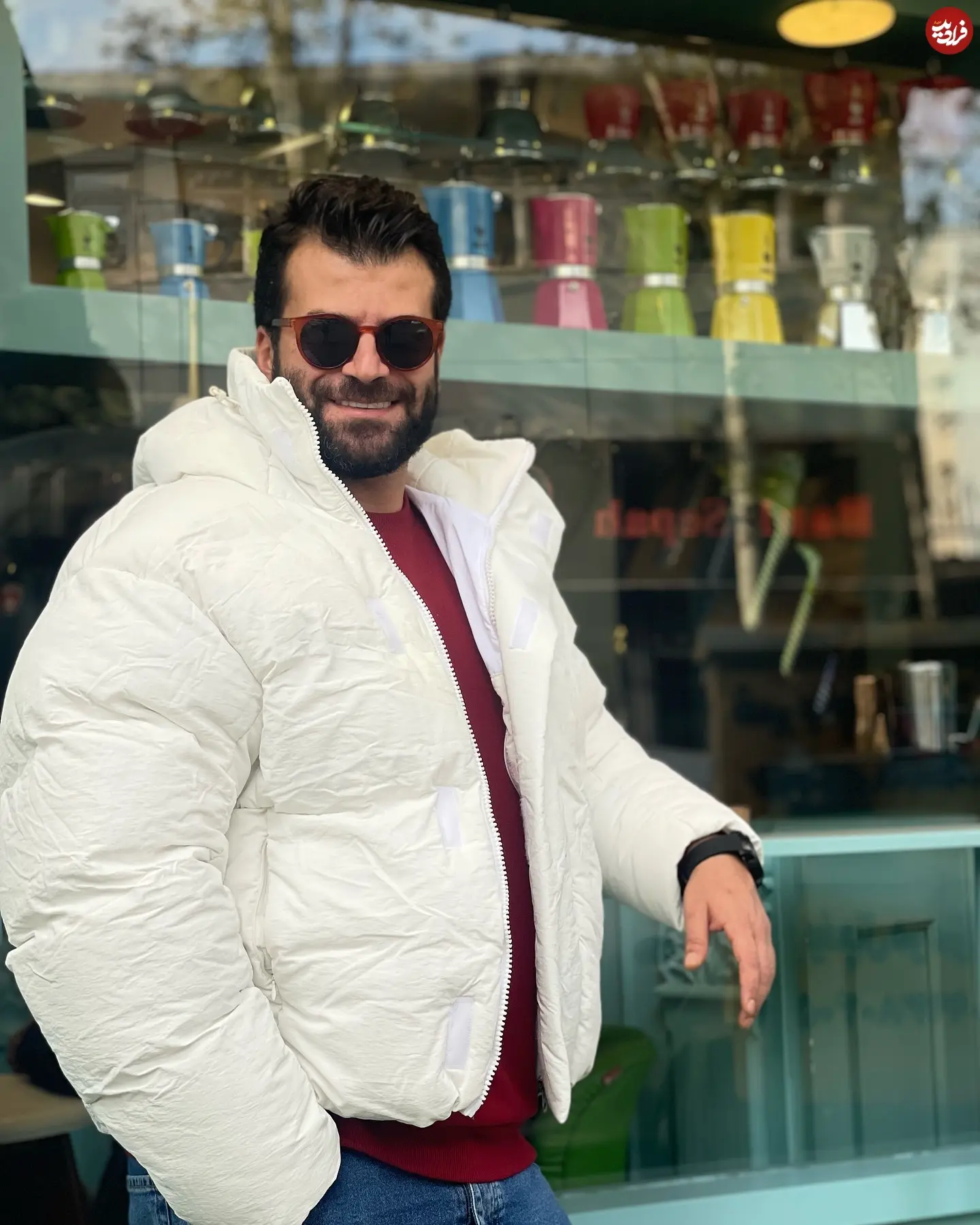 roozbehhesari_40177
