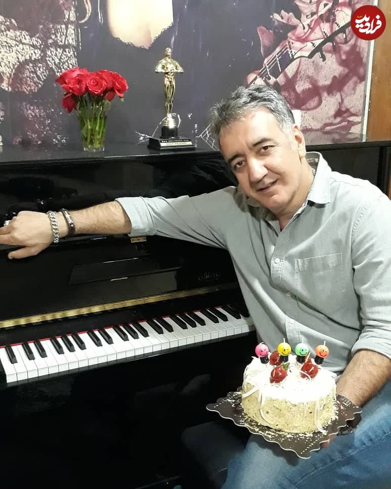 عکس| سفر در زمان؛ «هرمهب» سریال یوسف پیامبر در جشن تولد 54 سالگی اش؛ سال 97 عکس| سفر در زمان؛ «هرمهب» سریال یوسف پیامبر در جشن تولد 54 سالگی اش؛ سال 97