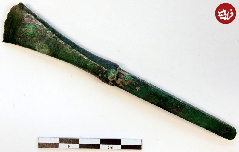 Copper-alloy-artifact