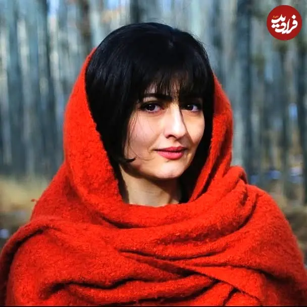 parisadousti__1703714413_3267315773763274608_44011214601_11zon