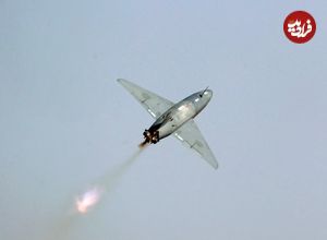 ببینید؛ تصاویری از پرتاب پهپاد آرش ۱ و ۲ ارتش به مواضع اسرائیل