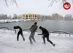 ببینید؛ سفر در زمان؛ حال و هوای دیدنی یک روز برفی تبریز در پاییز دهه ۷۰