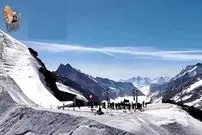 ببینید| نواختن پیانو در ارتفاع ۳۵۰۰ متری آلپ