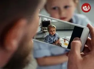 والدین بلاگر؛شکست خوردگانی که کودک خود را هم قربانی می‌کنند