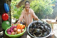 ببییند| غذای روستایی در چین؛ پخت یک غذای محلی با خرچنگ گِلی 