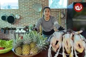 ببینید| غذای روستایی در کامبوج؛ پخت یک غذای سنتی با اردک، آناناس و سبزیجات