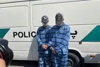 ببینید | لباس کار عجیب سارقان حرفه‌ای که دستگیر شدند