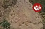 کشف ردپای 130 میلیون سالۀ دایناسوری که یک پایش می‌لنگیده است