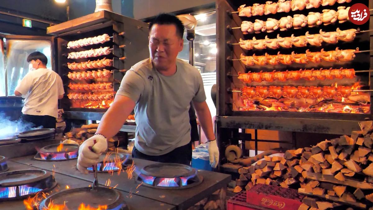(و.یدئو) غذای مشهور خیابانی؛ این مرد کره ای در روز 15 هزار دلار مرغ کبابی می فروشد!