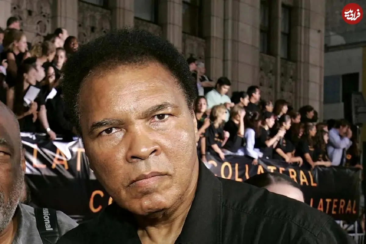 عکس| سفر در زمان؛ «محمدعلی کلی» در کنار خانواده پس از کسب مدال طلا؛ سال 1338