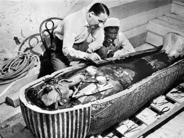 (عکس) طلسم مخوف مقبره «فرعون» که بازدیدکنندگان را می کشت!