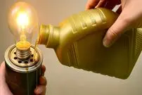 ببینید؛ نحوه ساخت یک شمع و اجاق روغنی خلاقانه با کمک یک لامپ سوخته 